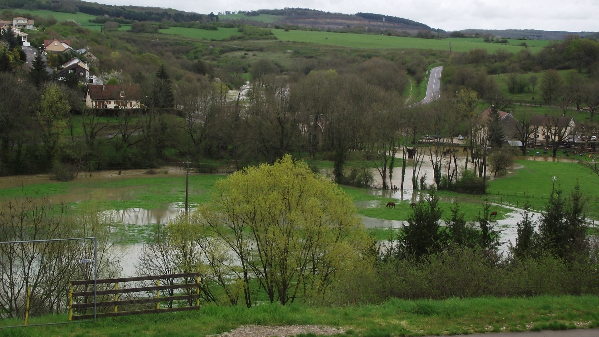 sous les eaux 012